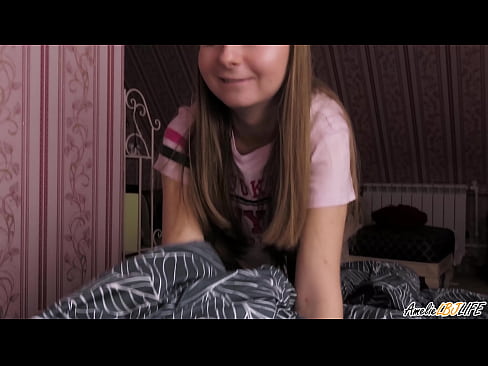 ❤️ Blondie Suĉas sian BFF-on Profunde kaj Akiras Cum En Ŝia Buŝo ❤❌ Bonega porno ĉe ni ️❤